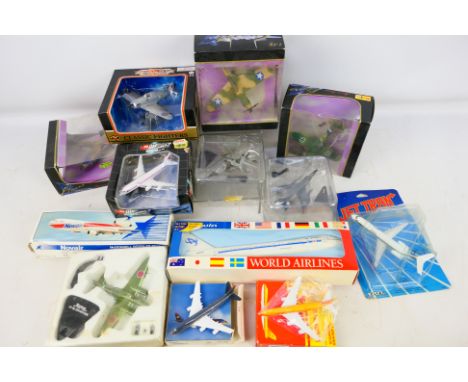 Ertl - Del Prado - Maisto - Motormax - Others - A group of boxed diecast and plastic model aircraft and kits, in various scal