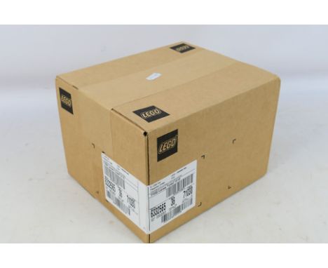 Lego - A factory sealed Lego Minifigures 'Looney Tunes Series' shop counter / trade pack presumed to contain 36 factory seale