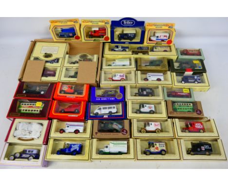 Lledo - Oxford - An assortment of over 35 diecast vehicles to include Y-5 1930 Titan Doppeldecker-Bus TD1, Y12 1937 GMC Liefe