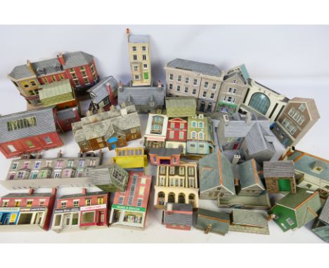 Metcalfe - Super Quick - Others - A mixed lot of HO/OO scale card kit built buildings to include terraced shops, houses, scho