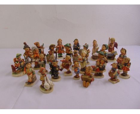 A quantity of Hummel figurines of children  (27)