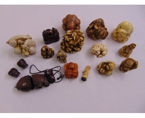 A quantity of Netsuke of various shape, form and material (17)