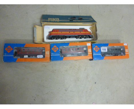 Model Railway - Boxed HO scale Piko Modelbahn Belg. Diesellok 5/6001 Diesel Locomotive plus 3 x boxed Roco coaches to include
