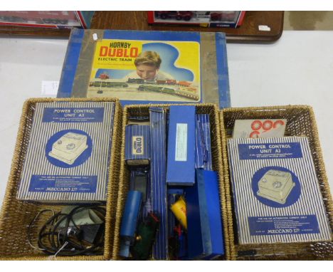 Model Railway - Quantity of boxed Hornby Dublo including 30012 Passenger Train 'Duchess of Montrose', 2 x Power Control Unit 