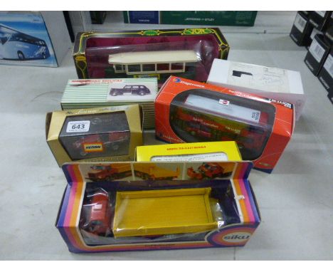 7 Boxed Mixed Diecast Models to include; Solido Bus Renault TN 6 C, Siku Volvo LKW, Model Road Replicas Austin FX3 D Taxicab 