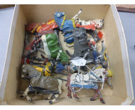 Quantity of vintage playworn lead horses & knights