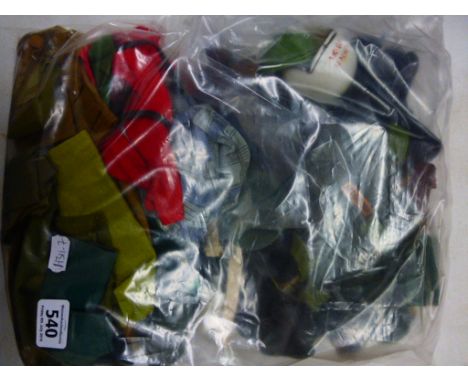 Quantity of vintage Action Man outfits & accessories