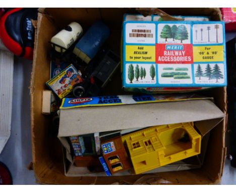 Model Railway - Collection of items to include Lima GWR 9400 tank engine, 4 x Hornby wagons and 5 boxed Merit accessories and
