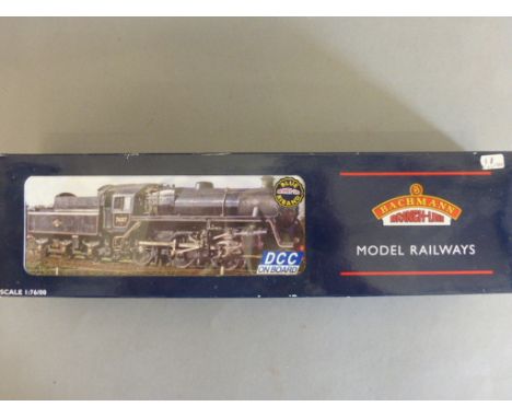 Model Railway - Boxed Bachmann OO gauge 32-953DC Standard Class 4MT 2-6-0 76020 BR2B Tender e/emblem
