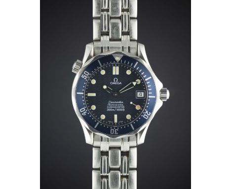 A MID SIZE STAINLESS STEEL OMEGA SEAMASTER PROFESSIONAL 300M AUTOMATIC DIVERS BRACELET WATCH CIRCA 2000s Movement: Automatic 