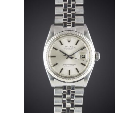 A GENTLEMAN'S STEEL & WHITE GOLD ROLEX OYSTER PERPETUAL DATEJUST BRACELET WATCHCIRCA 1971, REF. 1601 WITH SILVER SIGMA DIALMo
