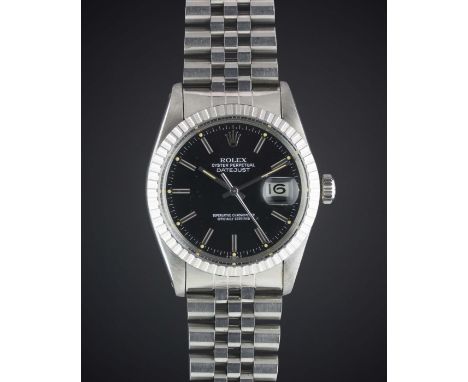 A GENTLEMAN'S STAINLESS STEEL ROLEX OYSTER PERPETUAL DATEJUST BRACELET WATCHCIRCA 1981, REF. 16030 WITH CHARCOAL DIALMovement
