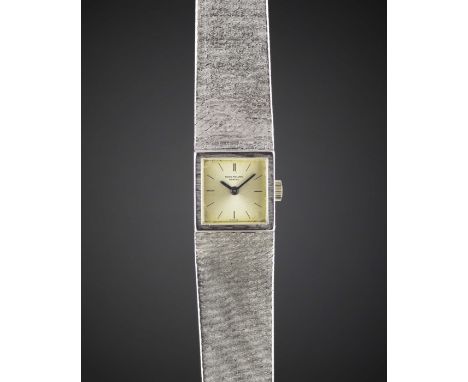 A LADIES 18K SOLID WHITE GOLD PATEK PHILIPPE BRACELET WATCH DATED 1966, REF. 3285/46 WITH ORIGINAL PATEK PHILIPPE GUARANTEE C
