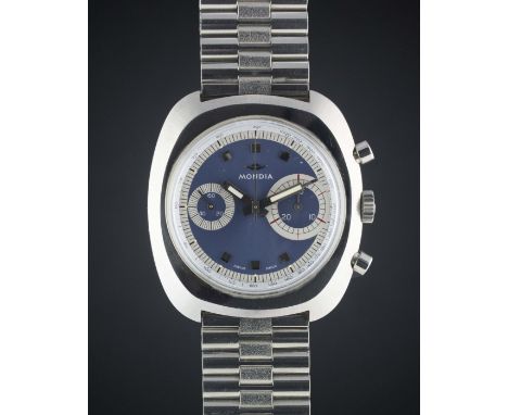 A GENTLEMAN'S STAINLESS STEEL MONDIA "BIG EYE" CHRONOGRAPH BRACELET WATCH CIRCA 1970 Movement: 17J, manual wind, Valjoux cal.