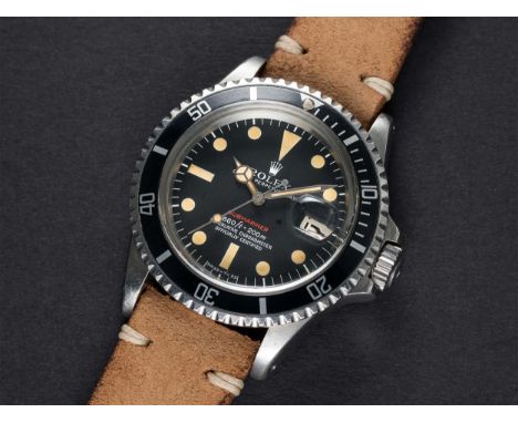 A RARE GENTLEMAN'S STAINLESS STEEL ROLEX OYSTER PERPETUAL DATE "RED WRITING" SUBMARINER WRIST WATCHCIRCA 1971, REF. 1680 WITH