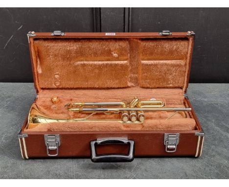 A Yamaha brass trumpet, in fitted case.&nbsp; 