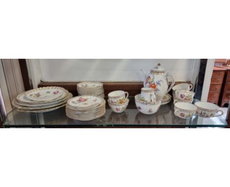 A Dresden porcelain part tea service.&nbsp;&nbsp; 