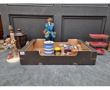 A mixed lot, to include a Murano glass figure, 36cm high; a Hummel lamp base; chess pieces; etc.&nbsp; 