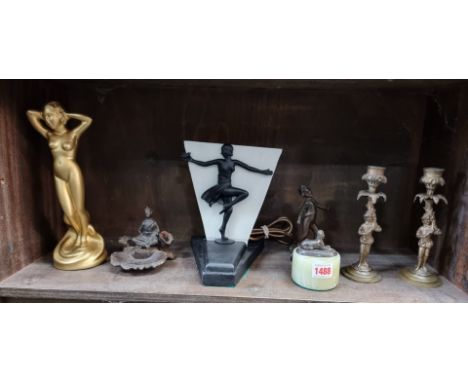A mixed lot of figures and similar,&nbsp;to include an Art Deco style table lamp.&nbsp;(7) 