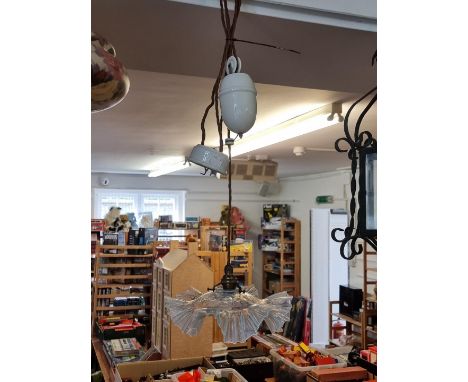 An antique rise &amp; fall ceiling light, with Vaseline glass shade, 25.5cm diameter.&nbsp; 