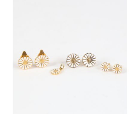 BERNHARD HERTZ - a group of Vintage Danish daisy pattern jewellery, comprising 2 pairs stud earrings, 1 pair clip earrings an