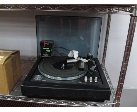 Garrard 86SB MK2 Turntable, also a NAD 9200 cartridge and Nagaoka MP-11 cartridge (all untested).