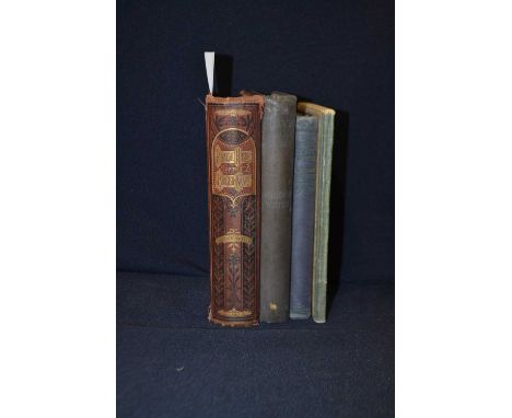 Naval history: 4 titles: LGCARR-LAUGHTON: THE BRITISH NAVY IN WAR, London, Methuen, 1915 First edition; ARNOLD WHITE: THE NAV