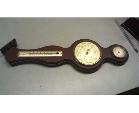 Barometer-Vintage style barometer - fully working