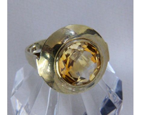 DAMENRING585/000 Gelbgold mit Madeiracitrin. Ringgr. 56, Brutto ca. 6g   A LADIES RING 585/000 yellow gold with Madeira citri