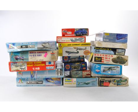 Nineteen plastic model kits comprising aircraft and other vehicles from Airfix, Revell, Esci etc. All appear to be complete. 