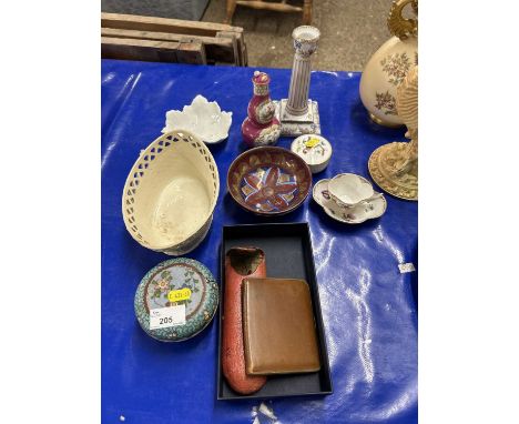 Mixed Lot: Ceramics, cream ware bowl, candlestick etc