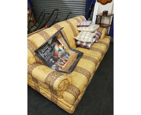 MODERN 3 SEATER SOFA