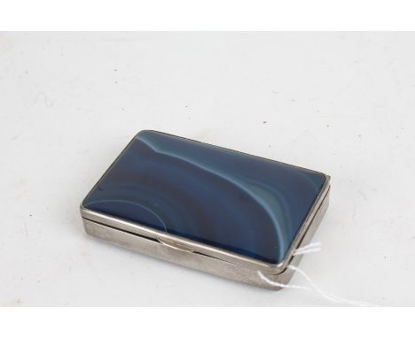 Blue banded agate mounted cigarette case, 8cm high, 5.5cm wide