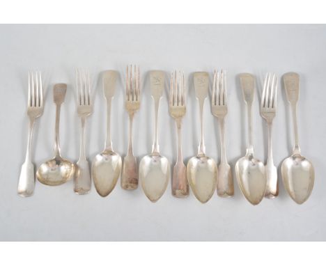 Quantity of Irish silver flatware, six fiddle pattern table forks, crested, hallmarked Dublin 1823, makers mark Laurence Kear