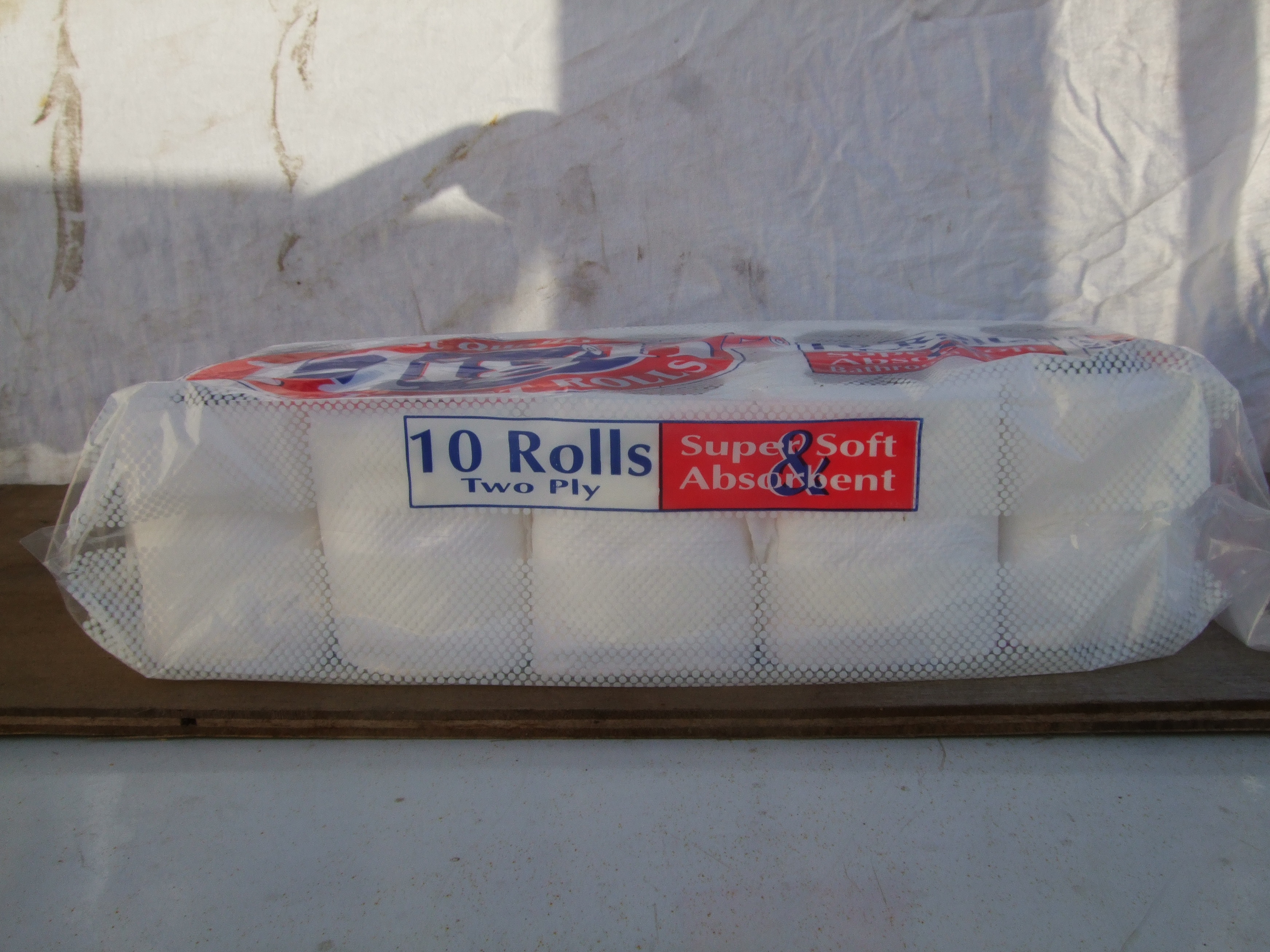 1 pallet consisting of 2,000 rolls of toilet paper 2 Ply super soft