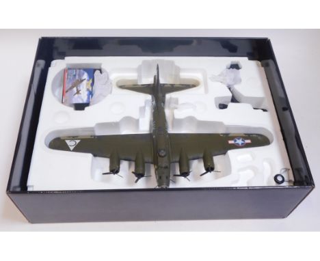 Corgi The Aviation Archive AA33314 B17F Eight Airforce, 1:72 scale, 41-2477303RD Bomber Group, Hells Angels, Molesworth, Engl