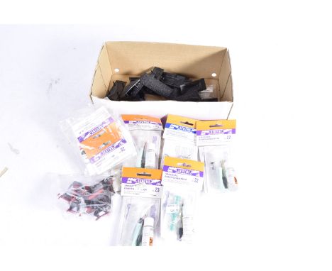 Seuthe smoke kits for 00 TT 0 and G Scale and other 00 Gauge spares, No 12 (1), No 22 (2) and No 23 (2), all unused , in orig