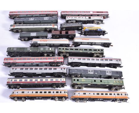 Unboxed HO Gauge Railcar various Coaches and Goods Rolling Stock, Lima SNCF tan/silver 2-Car Railcar, TEE silver coaches by L