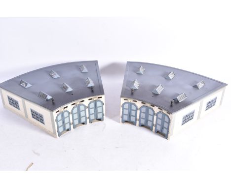 Fleischmann and  Märklin HO Gauge Turntable Track and Triple Engine Sheds one Fleischmann 2-Rail Turntable and two original b