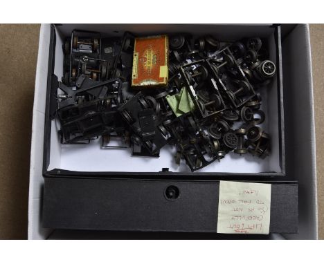 A Large Selection of 0 Gauge Coarse-scale Bogies and Wheels, by Bassett-Lowke, Bonds, Milbro and others, including coach and 