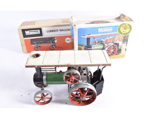 A boxed Mamod Live Steam TE1a Traction Engine and LW1 trailer, the engine with reversing lever to oscillating cylinder, pull-