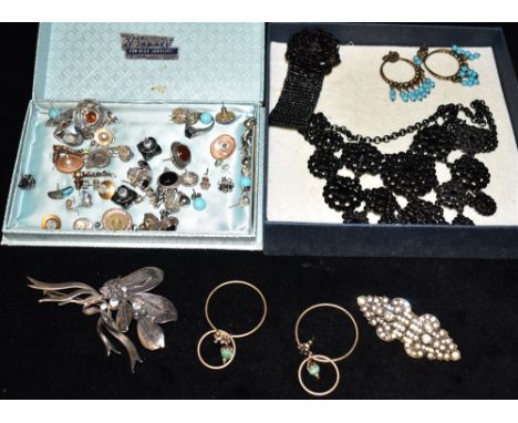 A COLLECTION OF VINTAGE AND MODERN JEWELLERY To include a large crystal set 925 brooch of foliate design, 9cm long, numerous 