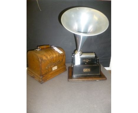 *Edison Gem Phonograph. Housed in an oak plywood case with a serial number of G133968, circa 1910,  with black enamel and gil
