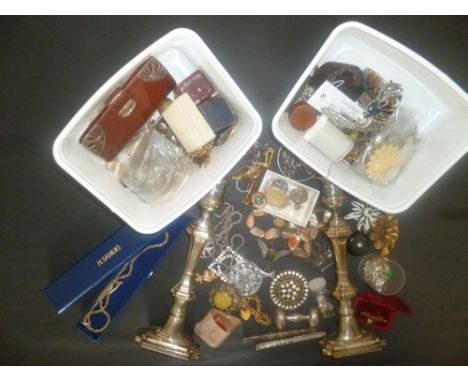 *Costume jewellery. A mixed collections of items including an Art Nouveau leather purse with silver mounts by FS, Birmingham 