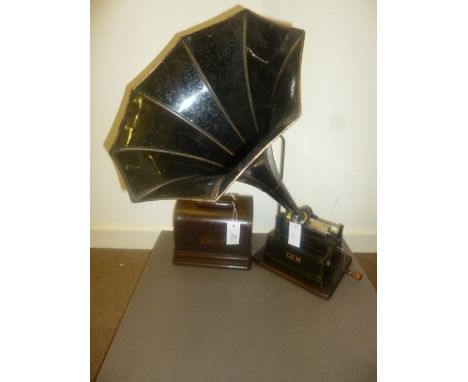 *Edison Gem Phonograph. Housed in an oak plywood case with a serial number of 301864C, circa 1910,  with black enamel and gil