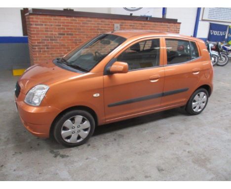 Make &amp; Model: Kia Picanto GSDate of Reg: AF05 KHUColour: Orangecc: 999MoT: 30-06-2022Fuel Type: PETROLMileage: 72kTransmi