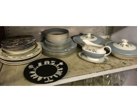 SHELF WITH ROYAL DOULTON ROSE ELEGANS PART DINNER SERVICE &amp; MISC COMMEMORATIVE PLATES