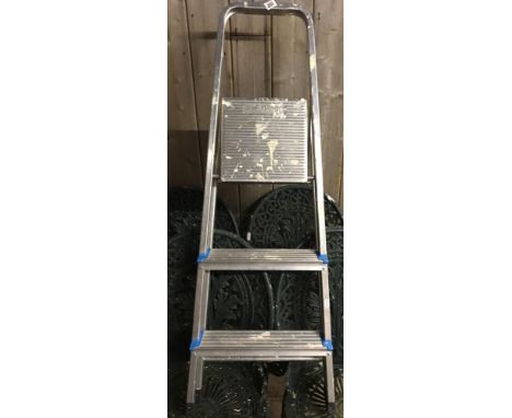 3 STEP ALUMINIUM STEP LADDER 