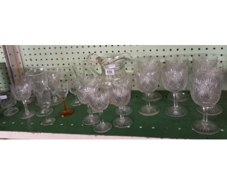 SHELF OF VARIOUS CUT GLASS WINE, SHERRY &amp; LIQUOR GLASSES ETC 