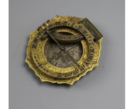 An antique pocket sundial 5cm
